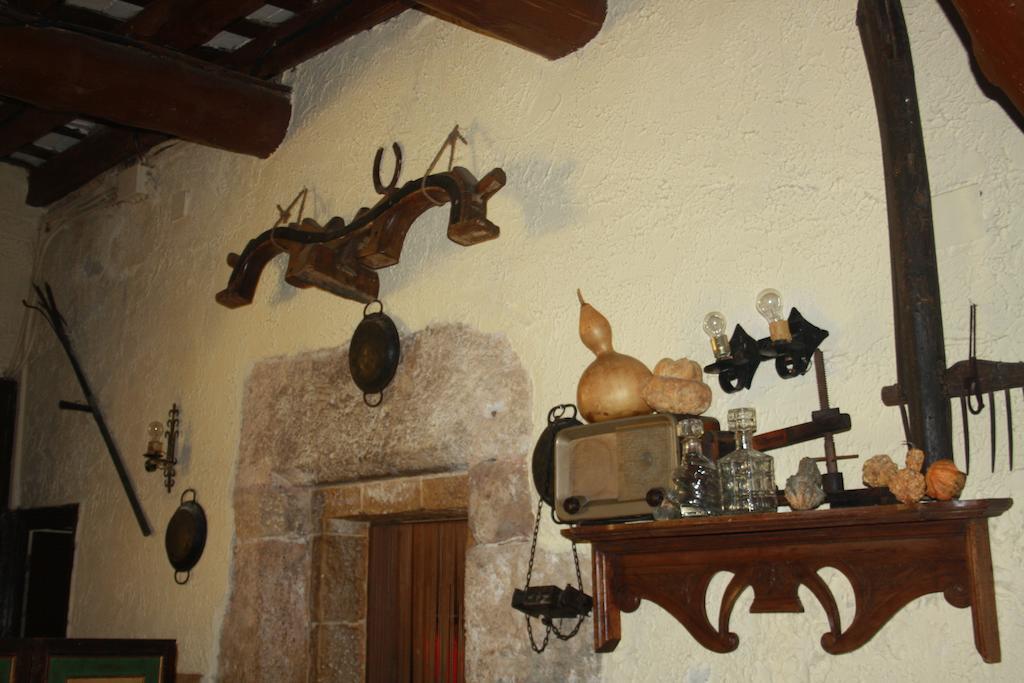Hostal Restaurante La Diligencia クニット エクステリア 写真
