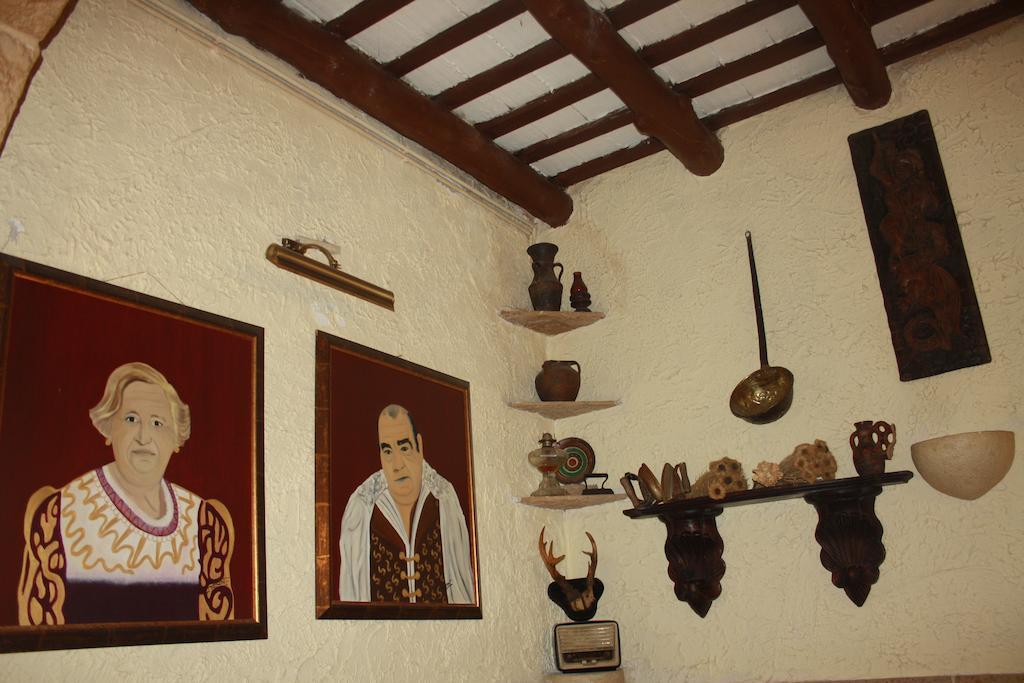 Hostal Restaurante La Diligencia クニット エクステリア 写真