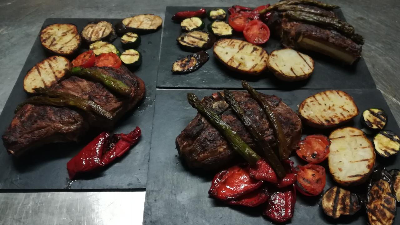 Hostal Restaurante La Diligencia クニット エクステリア 写真