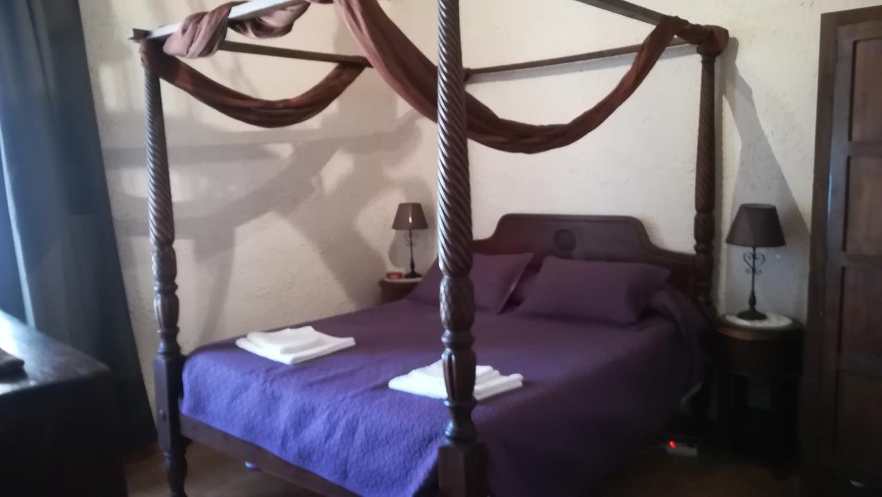 Hostal Restaurante La Diligencia クニット エクステリア 写真