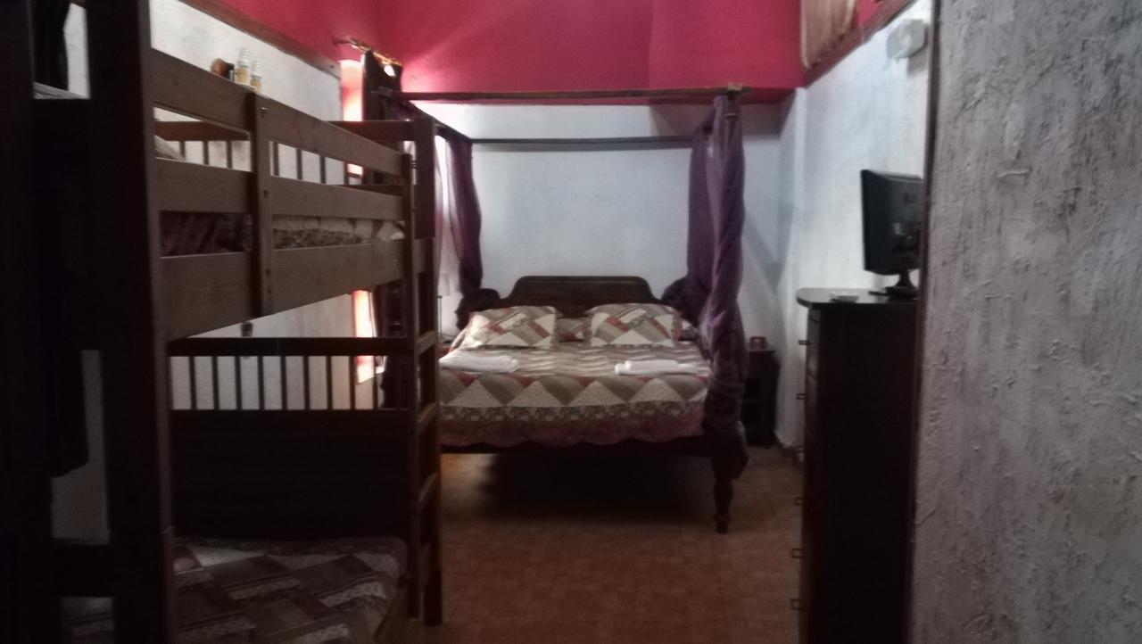 Hostal Restaurante La Diligencia クニット エクステリア 写真