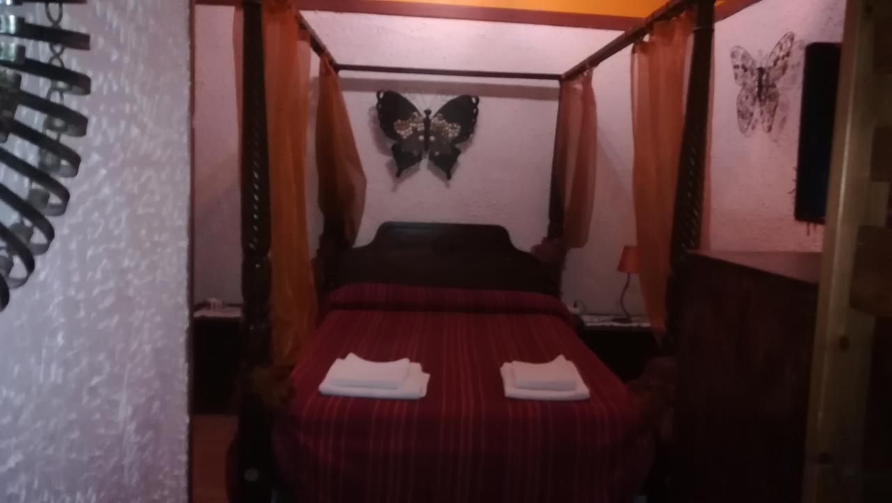 Hostal Restaurante La Diligencia クニット エクステリア 写真