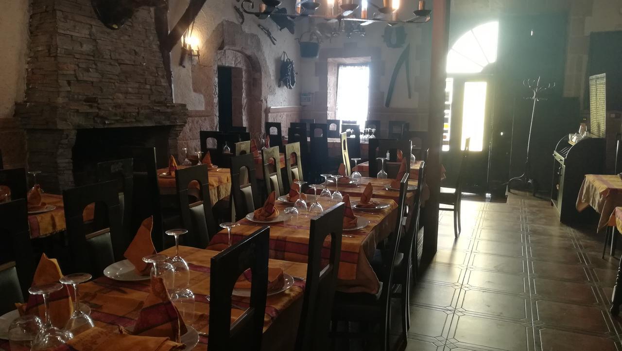 Hostal Restaurante La Diligencia クニット エクステリア 写真