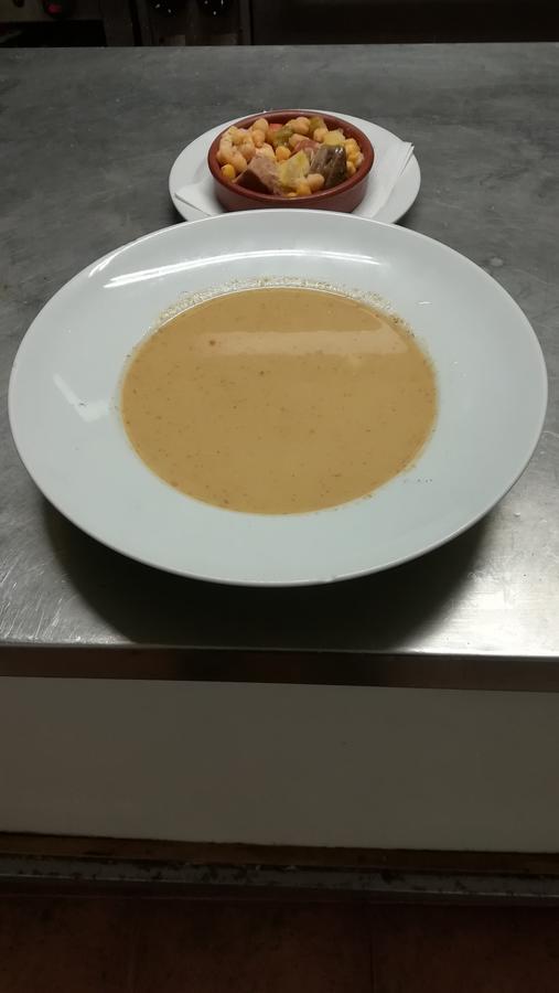 Hostal Restaurante La Diligencia クニット エクステリア 写真