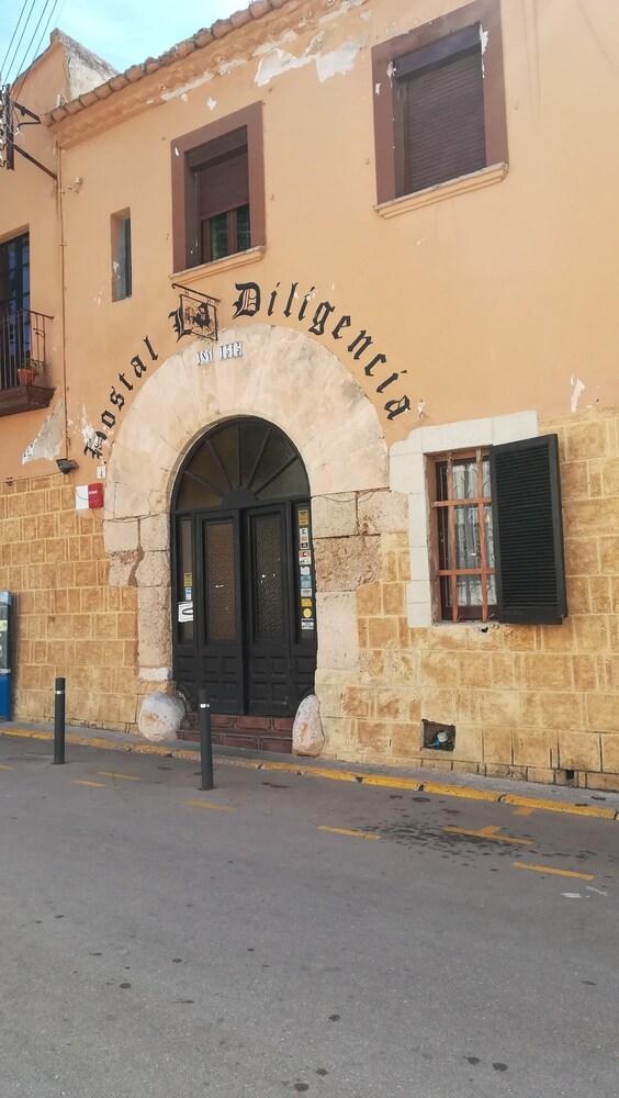 Hostal Restaurante La Diligencia クニット エクステリア 写真
